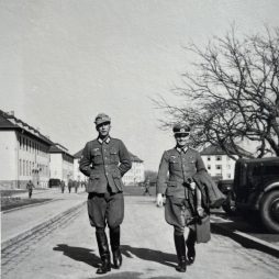 Die Goebenkaserne Goebenkaserne 1940 Asterstein Koblenz Goebensiedlung 1940 Wehrmacht Kaserne Exerzierplatz Gebirgs-Nachrichten-Abteilung 67 Leutnant Hösel Leutnant Prusa
